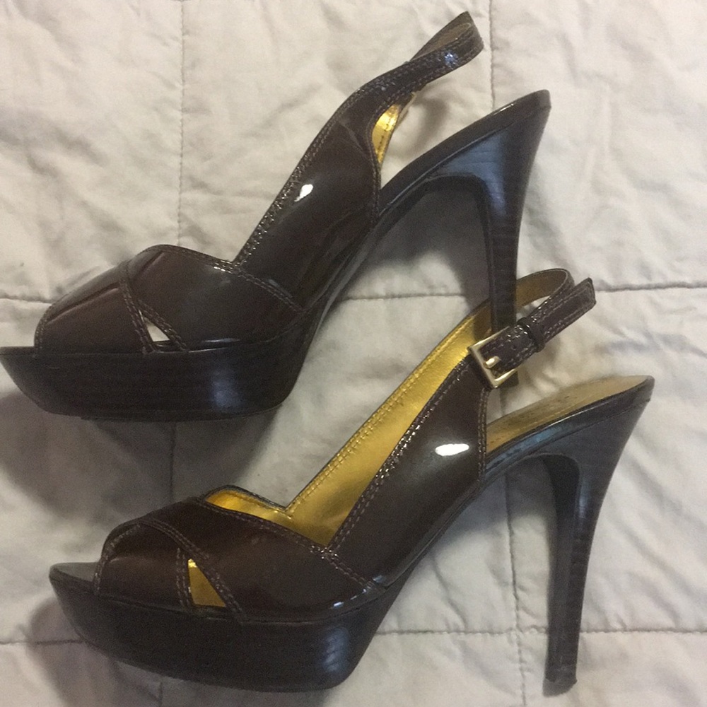 Guess Heels - Picture 2 of 3